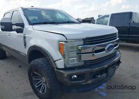 2017 Ford F-250 King Ranch z USA, uszkodzony, nr VIN 1FT7W2BTXHEC00592